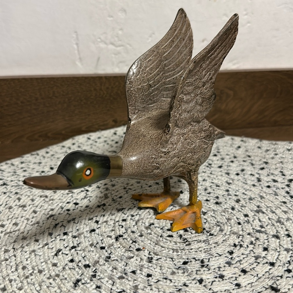 Vintage Hand Painted Mallard/Ducks 1976 Figurine